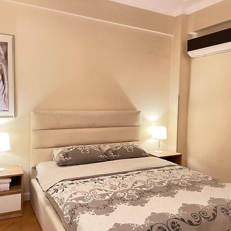 Apartment In Downtown "Rustaveli Residence" تبليسي المظهر الخارجي الصورة